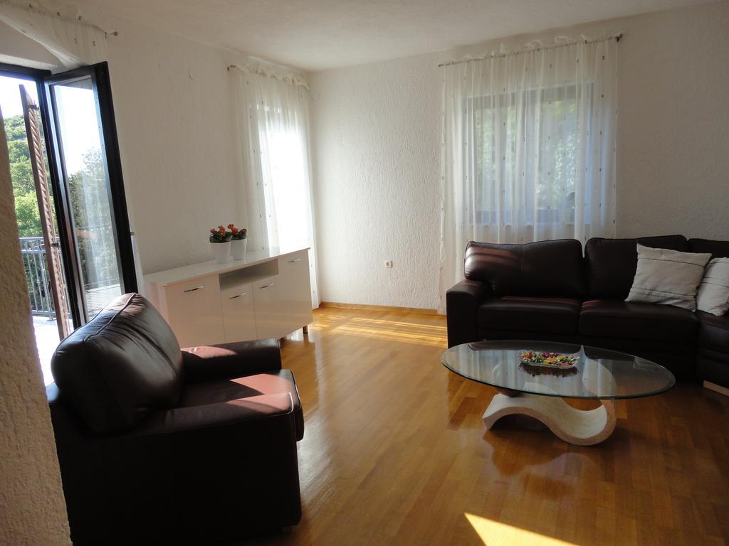 Apartment Mira セニ 部屋 写真
