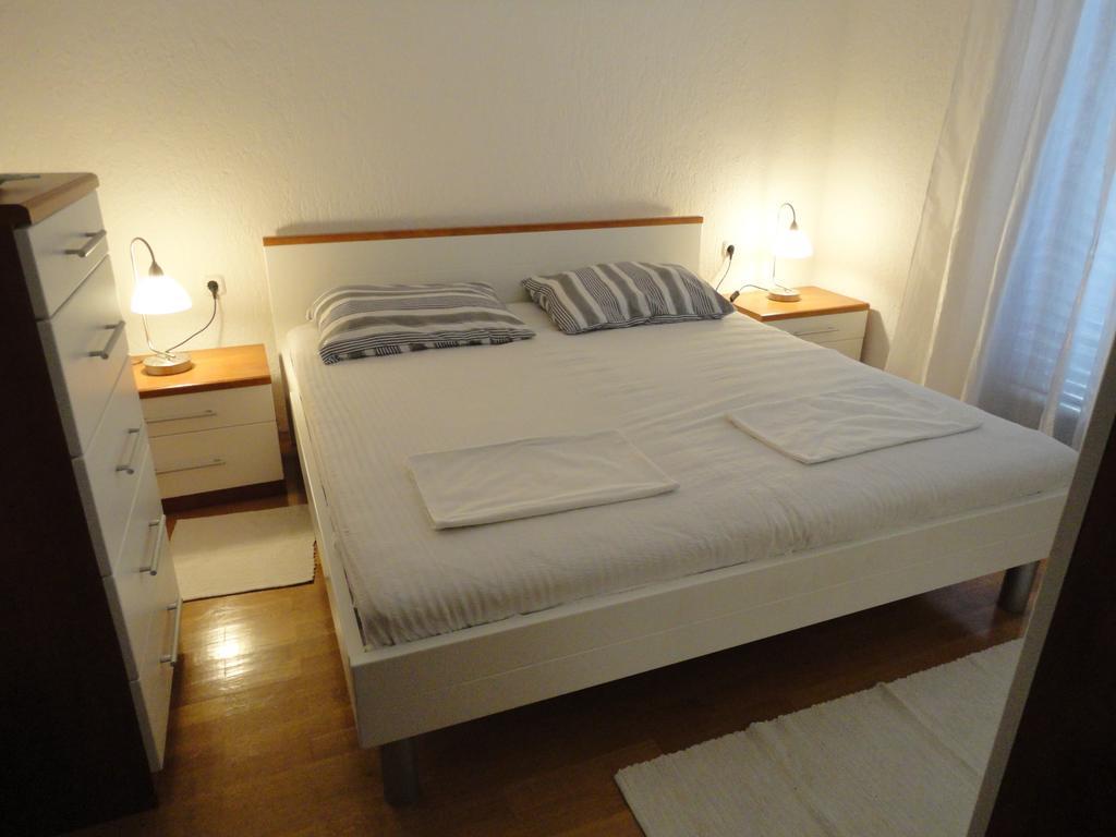 Apartment Mira セニ 部屋 写真